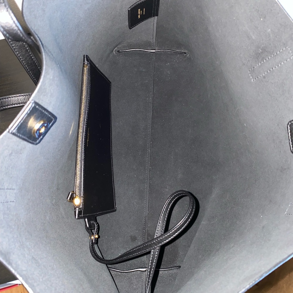EUC YSL Saint Laurent East West Supple Leather Shopping Tote Black - Picture 10 of 14